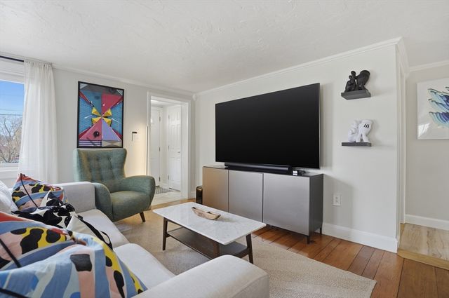 118 Wilkinson Street, Worcester, MA 01606