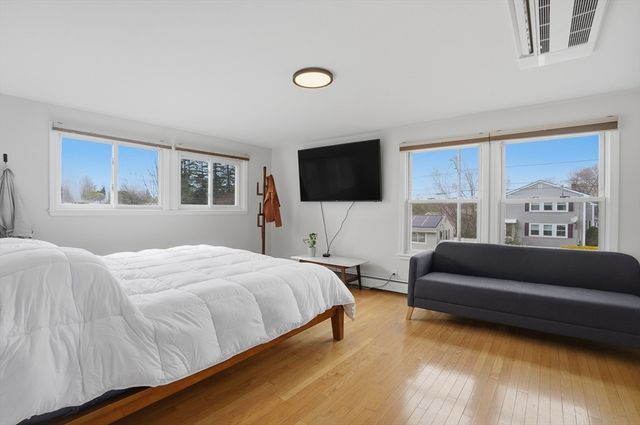 118 Wilkinson Street, Worcester, MA 01606