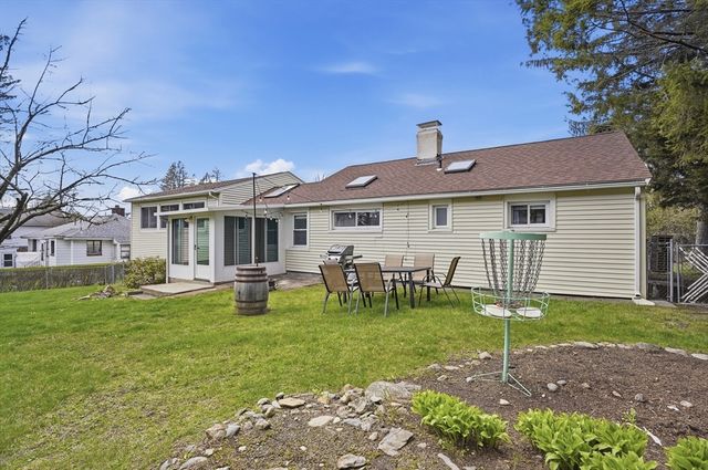 118 Wilkinson Street, Worcester, MA 01606