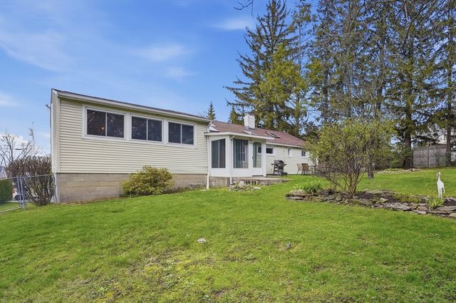 118 Wilkinson Street, Worcester, MA 01606