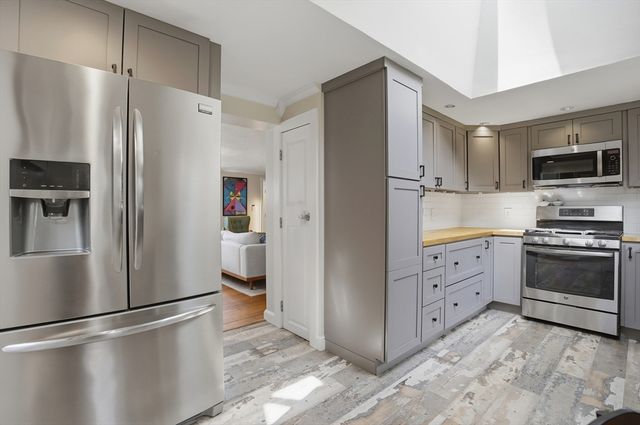 118 Wilkinson Street, Worcester, MA 01606