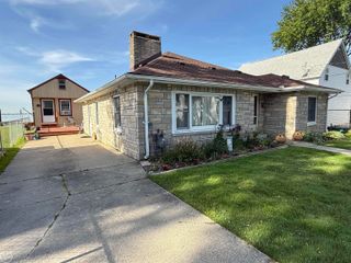8473 Dixie Highway, Ira Twp, MI 48023