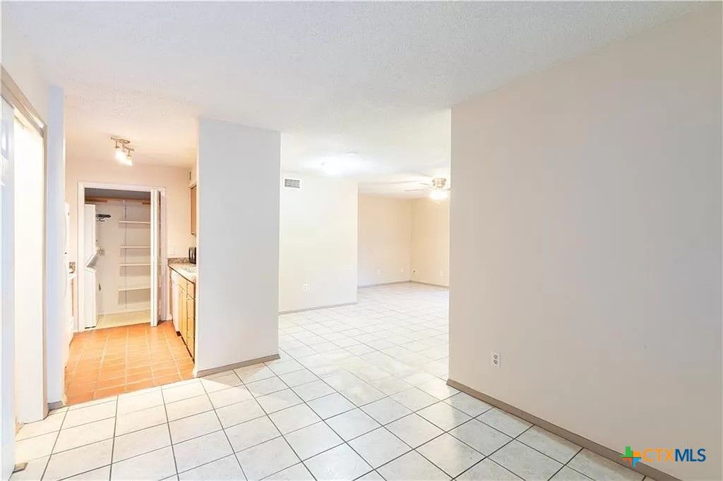 402 N Fredericksburg Street 1, San Marcos, TX 78666