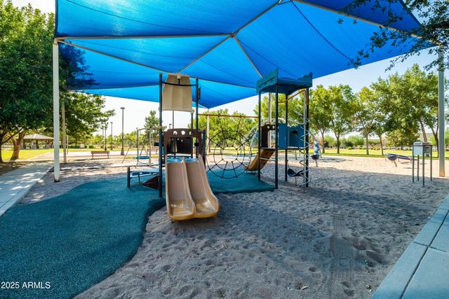 4140 E CLAXTON Avenue, Gilbert, AZ 85297