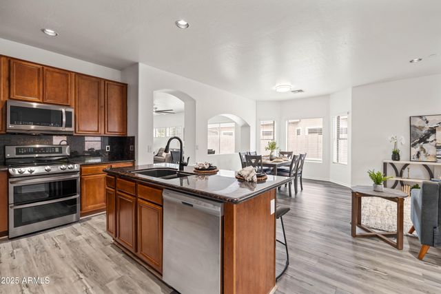 4140 E CLAXTON Avenue, Gilbert, AZ 85297