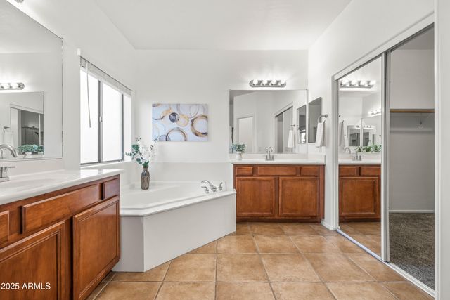 4140 E CLAXTON Avenue, Gilbert, AZ 85297