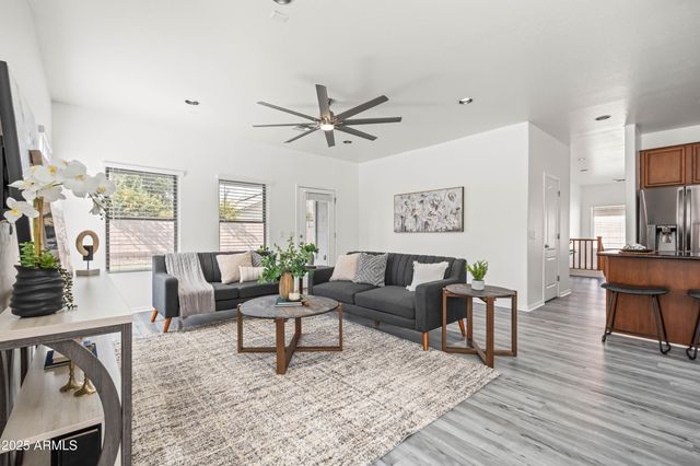 4140 E CLAXTON Avenue, Gilbert, AZ 85297