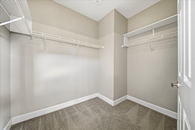 1611 Hackberry Ln, Lincoln, CA 95648