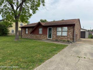 3713 Arcadia Ct, Louisville, KY 40229