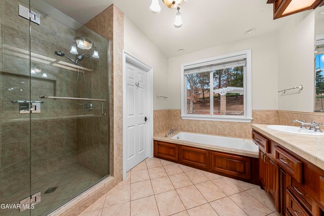 40012 Valle View Lane, Leona Valley, CA 93551