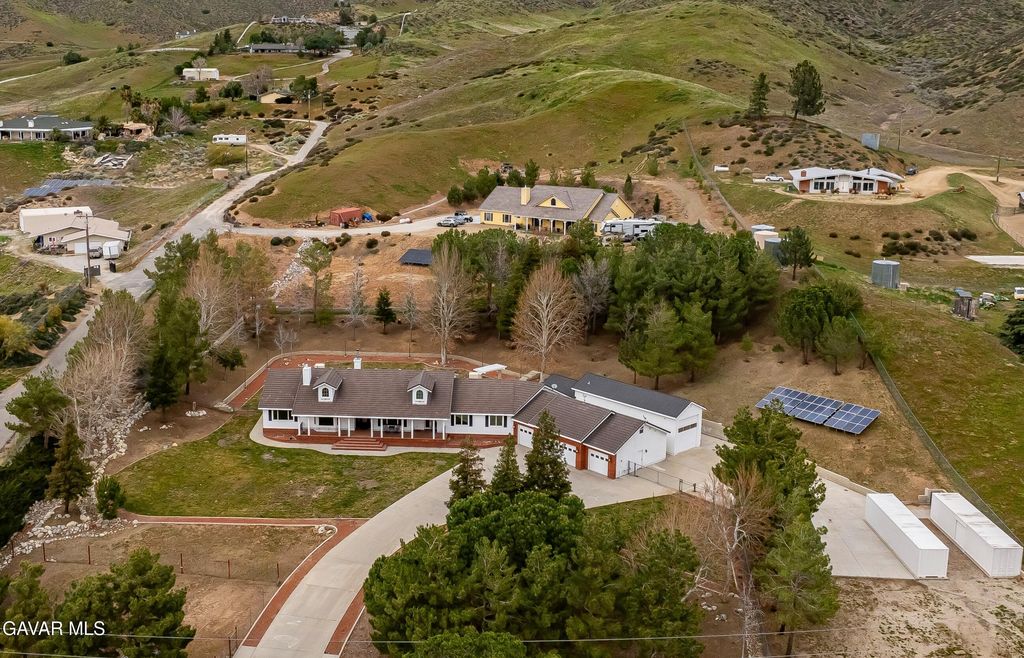 40012 Valle View Lane, Leona Valley, CA 93551