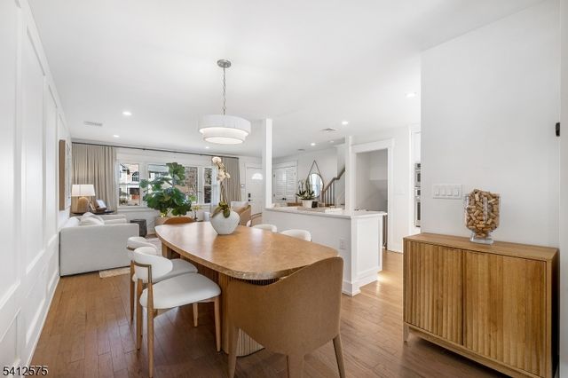 58 Edgewood Dr, Florham Park Boro, NJ 07932