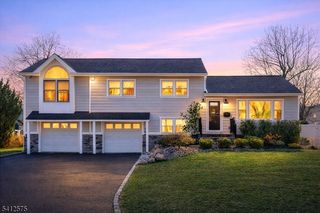 58 Edgewood Dr, Florham Park Boro, NJ 07932