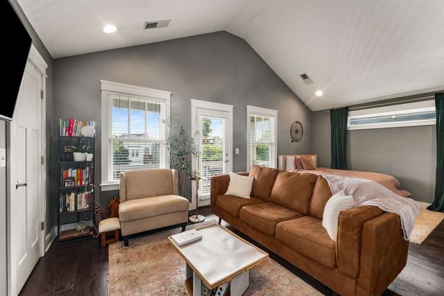 1813 7th Ave N Apt 102, Nashville, TN 37208