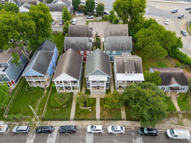 1813 7th Ave N Apt 102, Nashville, TN 37208