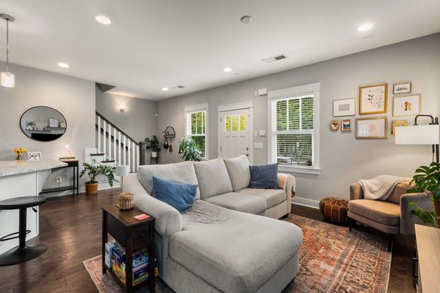 1813 7th Ave N Apt 102, Nashville, TN 37208