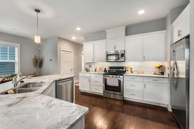 1813 7th Ave N Apt 102, Nashville, TN 37208