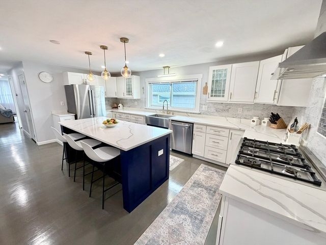 66 Newhall St, Revere, MA 02151