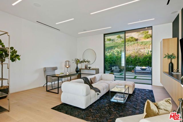 29623 Cuthbert Road, Malibu, CA 90265