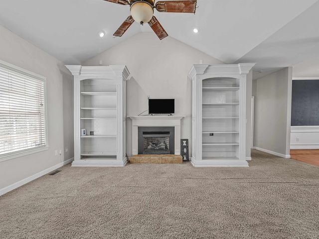 380 Saddlers Run, Chesnee, SC 29323