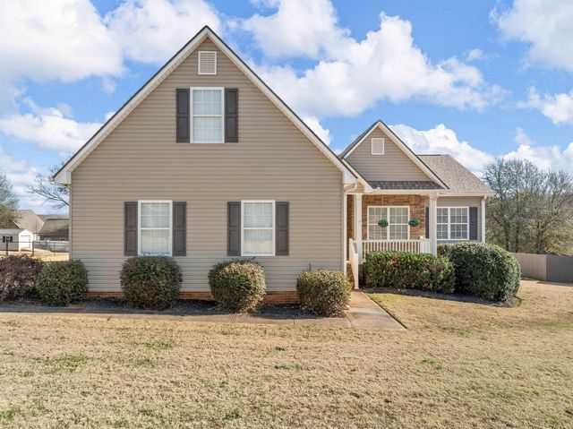 380 Saddlers Run, Chesnee, SC 29323