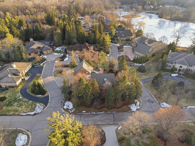 4708 Buckby Cross, Bloomfield Hills, MI 48302