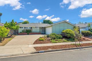 5761 Carnegie Street, San Diego, CA 92122