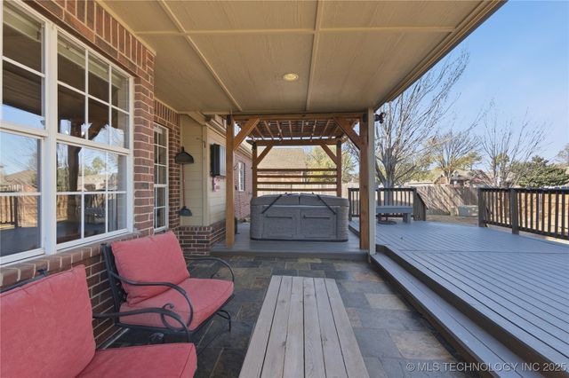 808 E Seattle Street, Broken Arrow, OK 74012