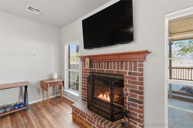 808 E Seattle Street, Broken Arrow, OK 74012