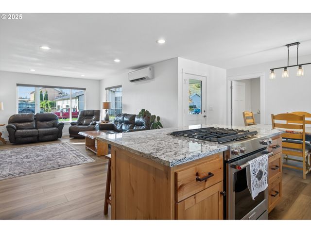 3721 JOE Ave, Roseburg, OR 97471