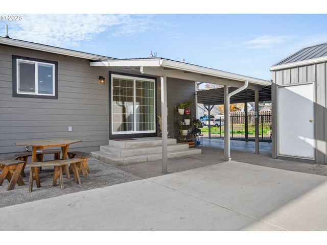 3721 JOE Ave, Roseburg, OR 97471