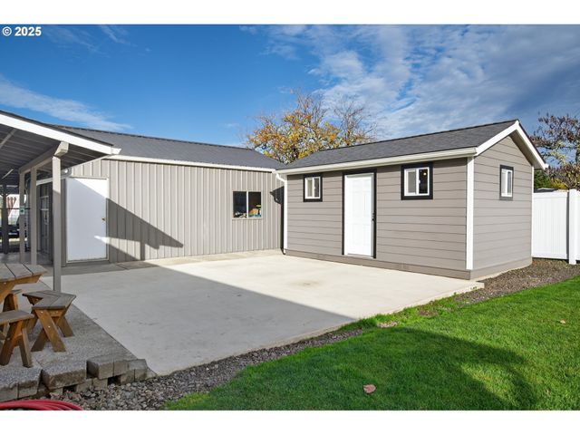 3721 JOE Ave, Roseburg, OR 97471