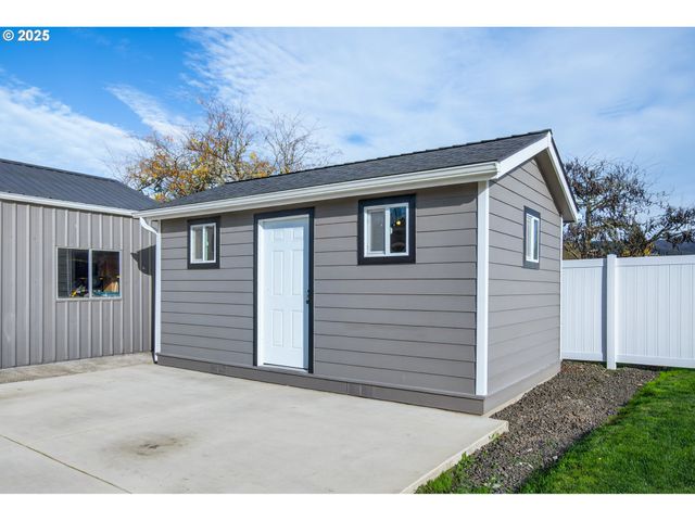 3721 JOE Ave, Roseburg, OR 97471