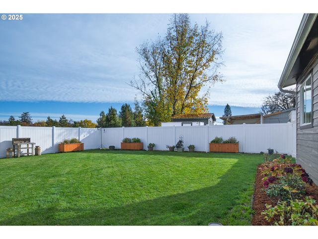 3721 JOE Ave, Roseburg, OR 97471