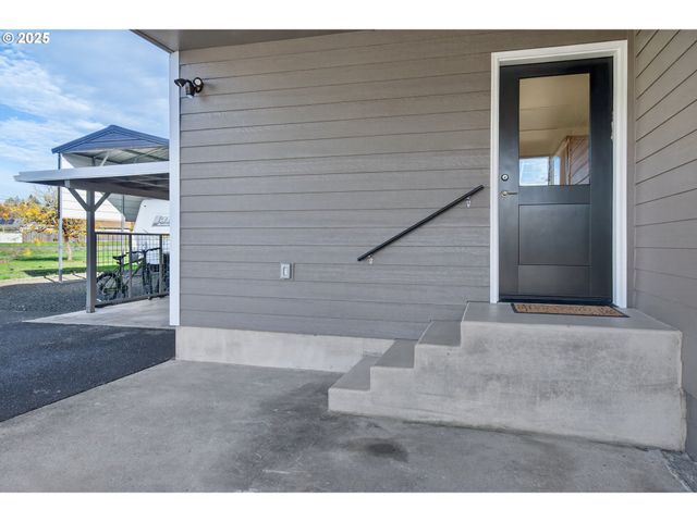 3721 JOE Ave, Roseburg, OR 97471