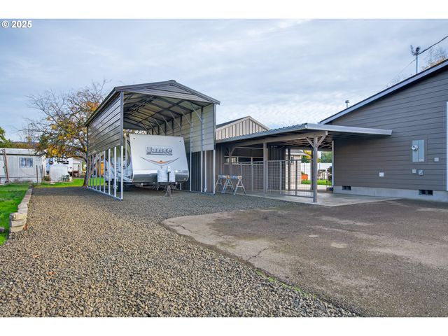 3721 JOE Ave, Roseburg, OR 97471