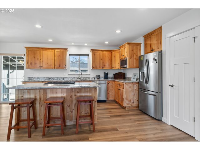 3721 JOE Ave, Roseburg, OR 97471