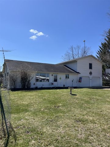 1337 21 Mile Road, Barryton, MI 49305