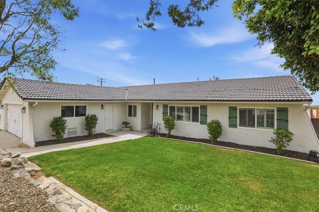 Image 11 of property listing at 4130 Mount Verde, Norco, CA 92860