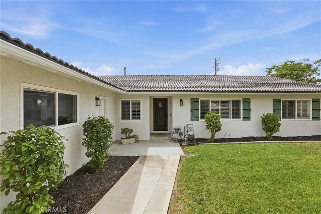 Image 12 of property listing at 4130 Mount Verde, Norco, CA 92860