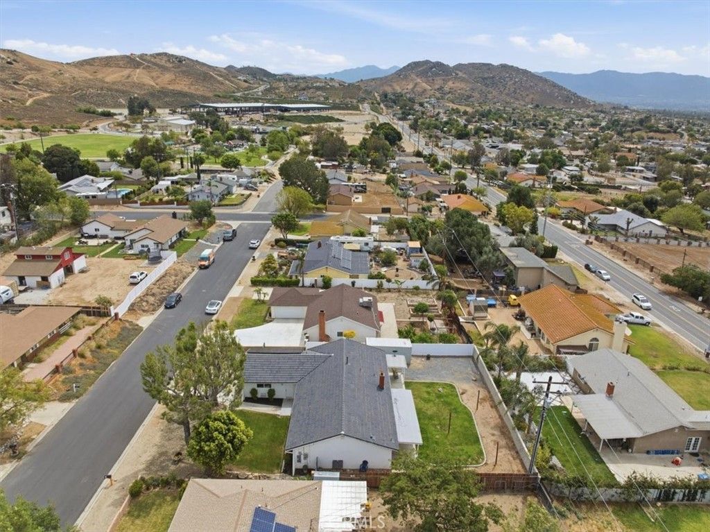 Image 43 of property listing at 4130 Mount Verde, Norco, CA 92860