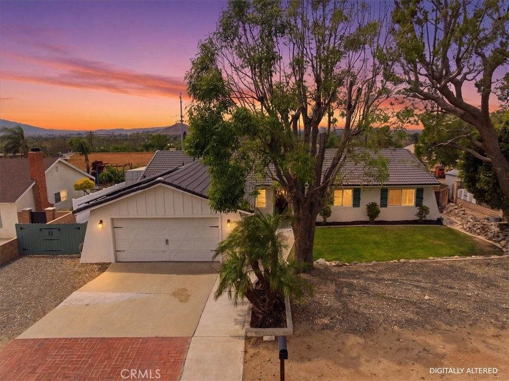 Image 5 of property listing at 4130 Mount Verde, Norco, CA 92860