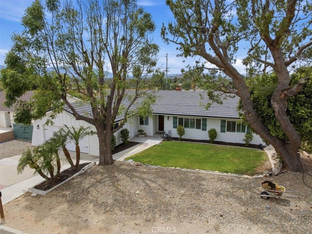 Image 6 of property listing at 4130 Mount Verde, Norco, CA 92860