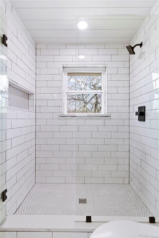 801 Blue Jay Lane, Fayetteville, AR 72704