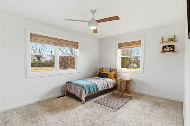 801 Blue Jay Lane, Fayetteville, AR 72704