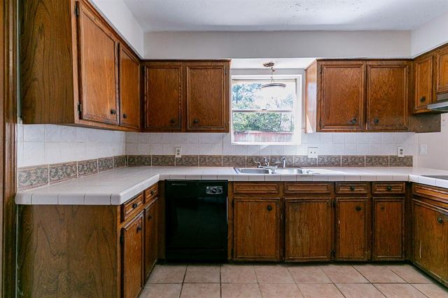 15014 Carol Chase Circle, Missouri City, TX 77489