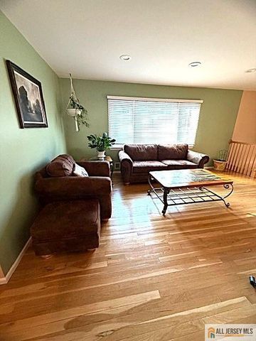 760 Magnolia Road, North Brunswick, NJ 08902