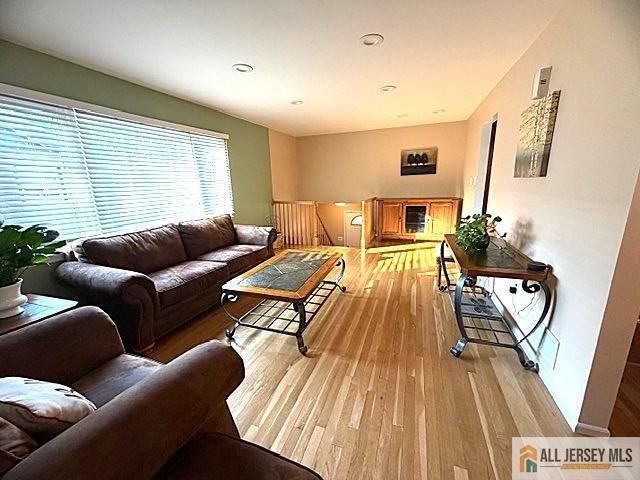 760 Magnolia Road, North Brunswick, NJ 08902