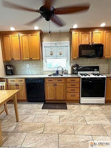 760 Magnolia Road, North Brunswick, NJ 08902