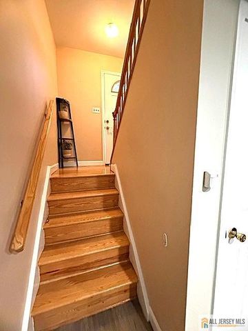 760 Magnolia Road, North Brunswick, NJ 08902